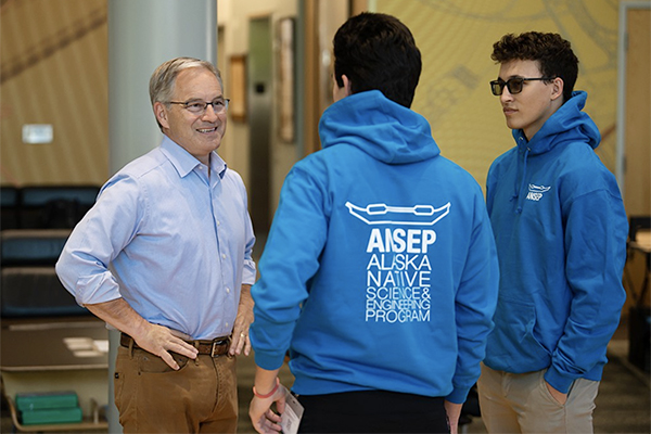 Sean Parnell talks with ANSEP students