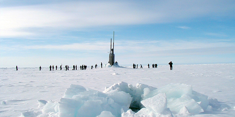 Researchers at North Pole with submarine