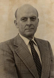 Sherman Carter, vice president for Finance, UA photo 1981
